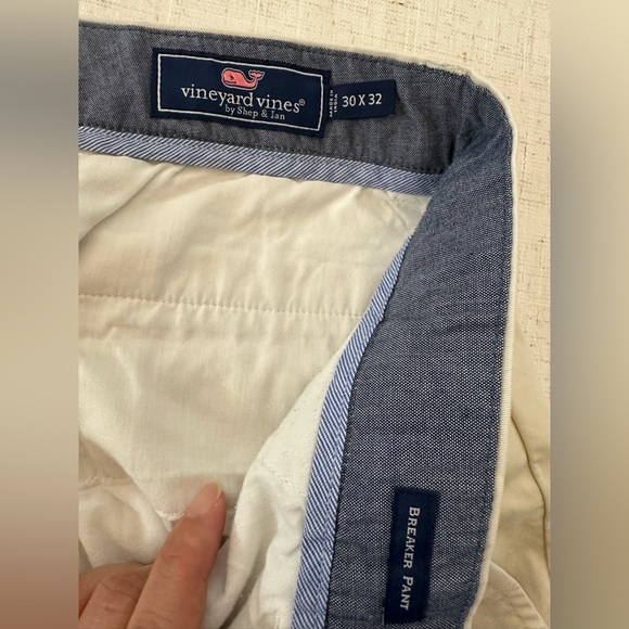 Vineyard Vines Tan Chinos with Blue Details - Picture 6 of 9